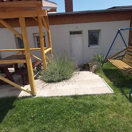 Lali Apartman Balatonudvari Zewnętrze zdjęcie